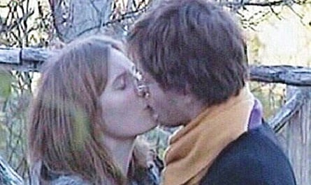 Amanda Knox and Rafaelle Sollecito kissing on the day after the murder of Meredith Kercher