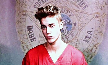 Justin Bieber's cannabis smoke forced pilots to wear masks, report says | Justin Bieber | The Guardian Justin Bieber's cannabis smoke forced pilots to wear masks, report says | Justin Bieber | The Guardian