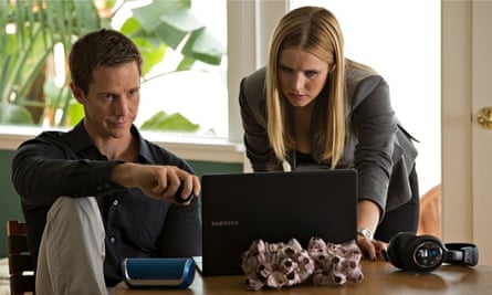 Jason Dohring and Kristen Bell in a scene from Veronica Mars