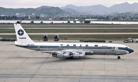 A Varig Boeing 707 plane