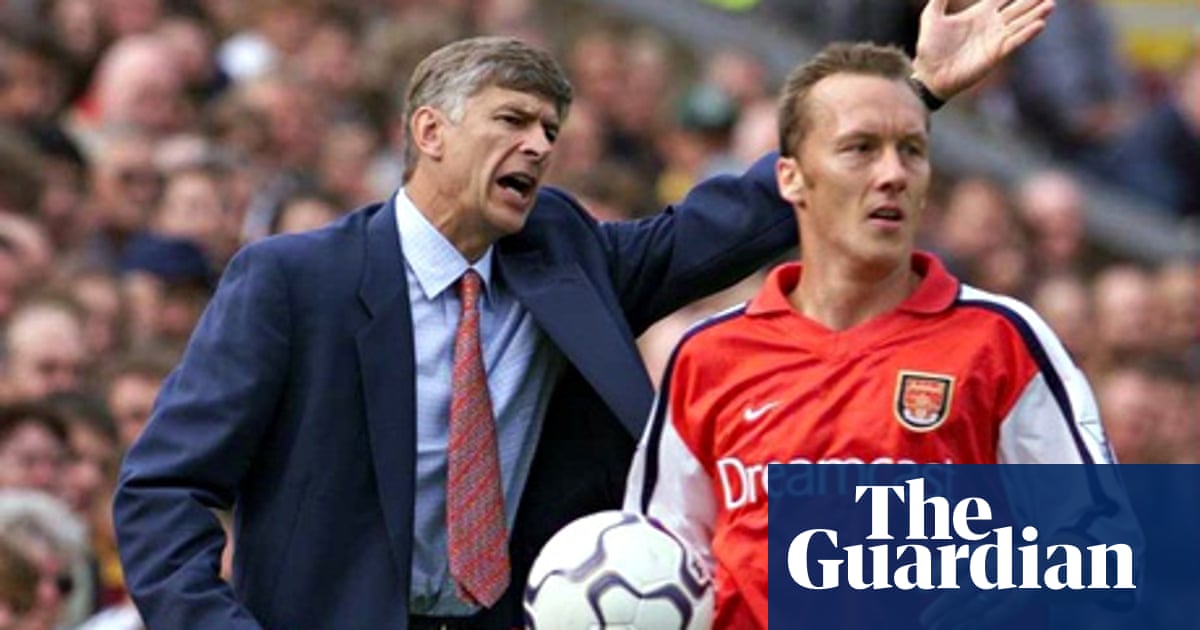 Arsene Wenger At 1 000 Games Lee Dixon On The Arrival Of