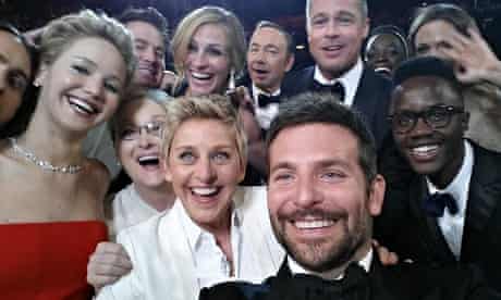 Ellen DeGeneres group Oscar selfie 