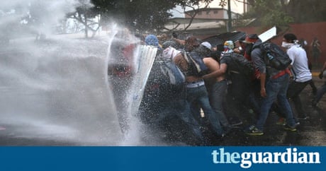 Venezuela protesters hold 011