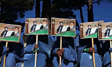 Afghan supporters of Abdul Rasul Sayaf