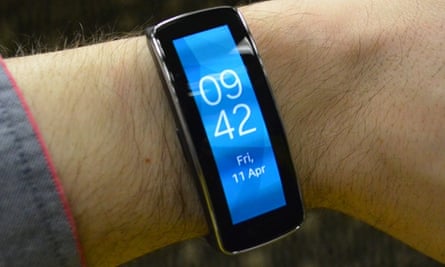 Smart gear fit tracker review cheap