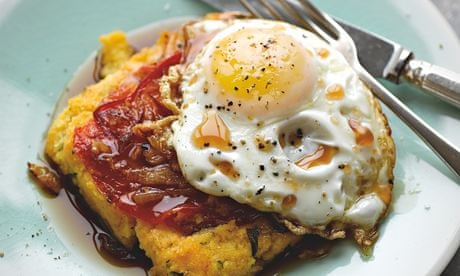 Polenta 'hash' with fried egg and beef gravy