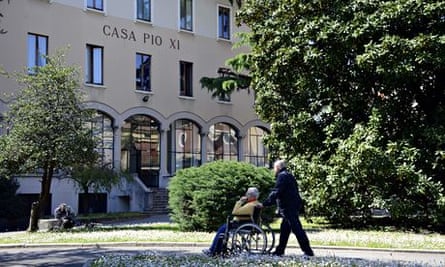 50+ Villa San Martino Berlusconi Pictures