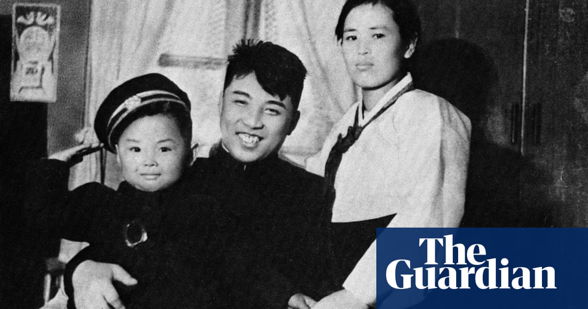 North Korean hair cuts – in pictures | World news | The Guardian North Korean hair cuts – in pictures | World news | The Guardian