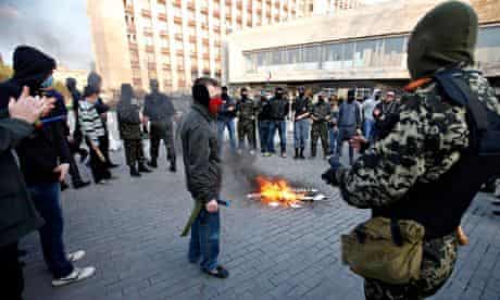 Masked pro-Russia protesters in Donetsk