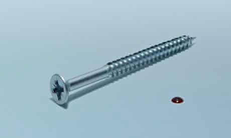 Screw with blood