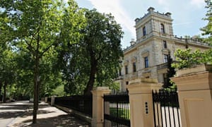 Kensington Palace Gardens.