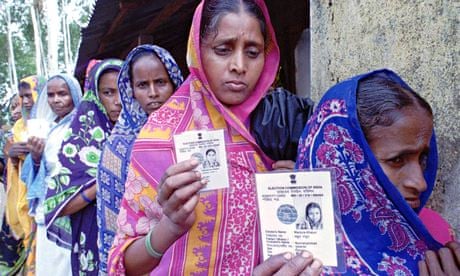 Indian women voting