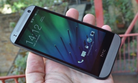 Makkelijker maken Mevrouw Actuator HTC's new One mini 2: smartphone designed for quality 'selfies' | HTC | The  Guardian