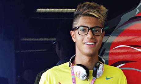  Hachim Mastour giving the thumbs up