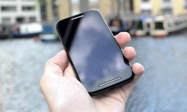 Motorola Moto E Review Is This The Best Smartphone Under 90 Smartphones The Guardian