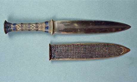 Tutankhamun's iron dagger