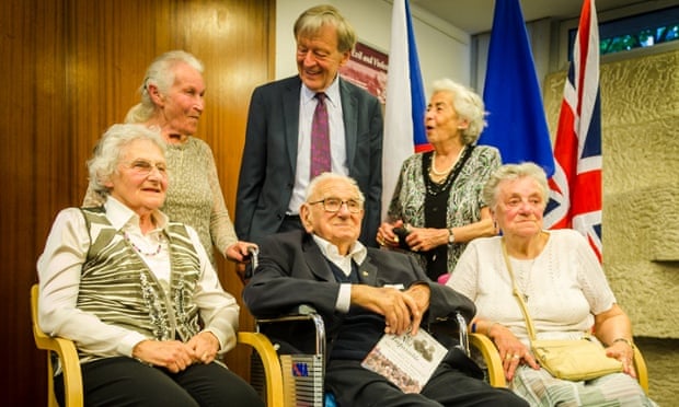 Sir Nicholas Winton with some of the people, then children, who he saved from the Nazis in 1939