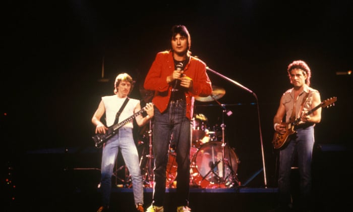 Journey frontman Steve Perry breaks 19-year silence | Music | The Guardian