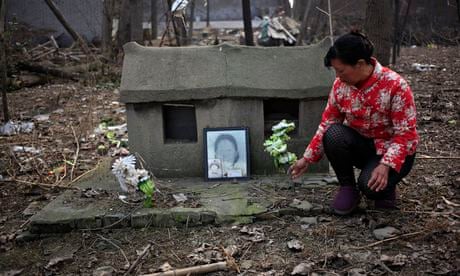 Six elderly people in China kill themselves before burial ban
