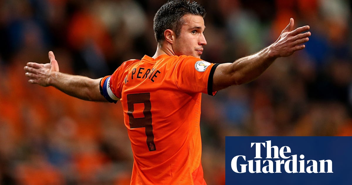 Robin Van Persie I Am Just A Kid With One Wish To Play Football Leo Verheul Football The Guardian