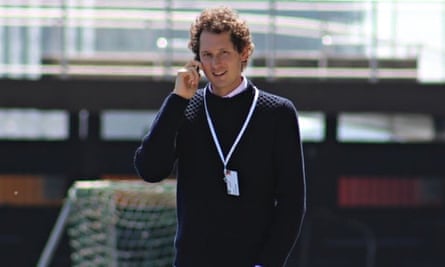 Elann on phone, Bilderberg