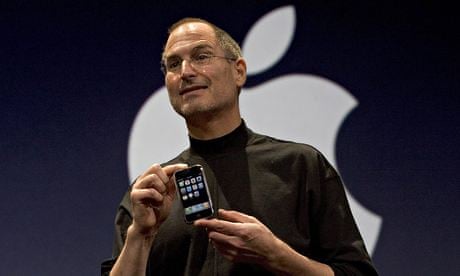 Steve Jobs Unveils Apple iPhone