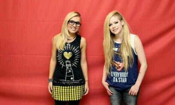 Avril Lavigne Showed Up Meet And Greets For The Sham They Are Music The Guardian