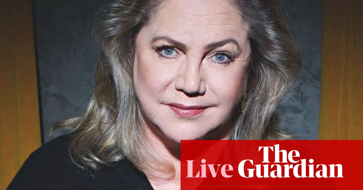 Kathleen Turner Q&A – as it happened | Stage | The Guardian