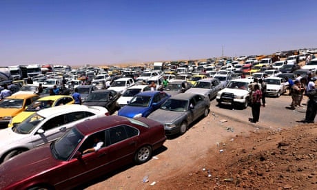 Iraqis fleeing Mosul