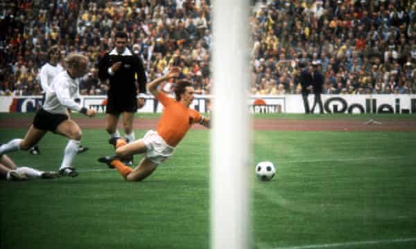 World Cup Stunning Moments The Cruyff Turn Is Born In 1974