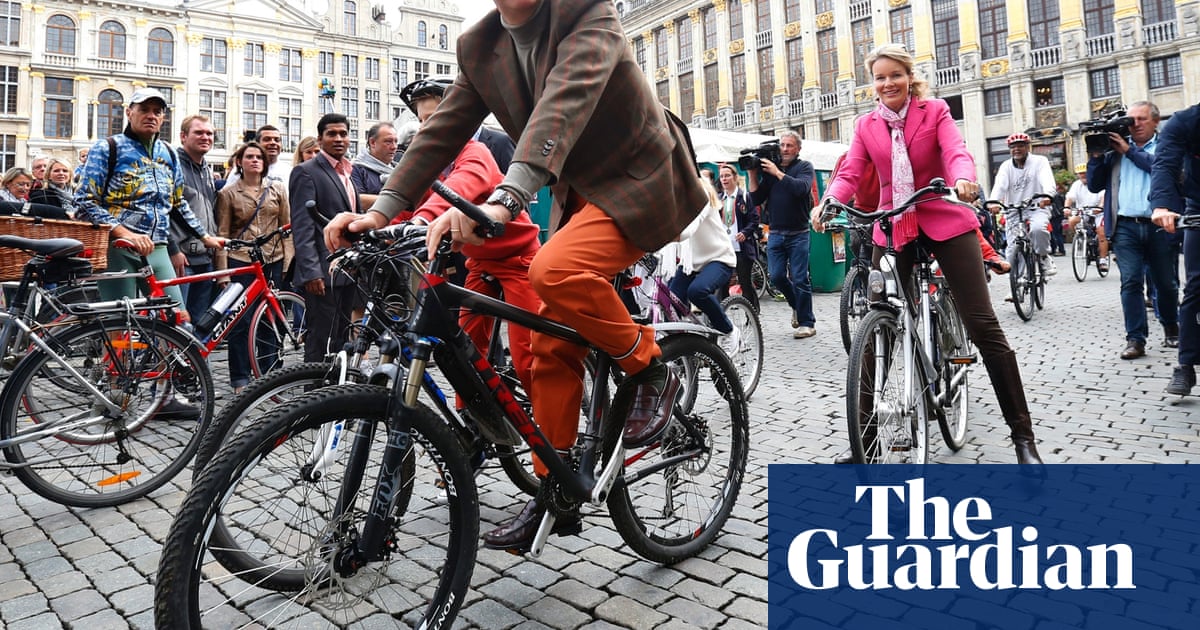 World Leaders Get On Their Bikes In Pictures World News The Guardian