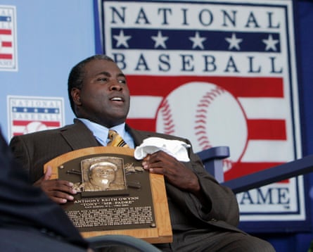 Tony Gwynn, a pioneer, a legend and a Hall of Famer, dies at age