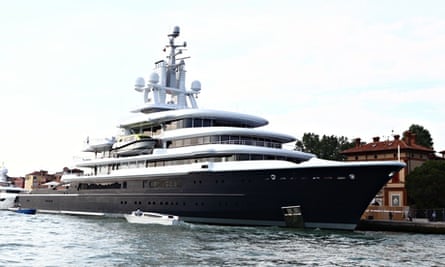 Global Super Rich On The March As Personal Fortunes Swell Rich Lists The Guardian