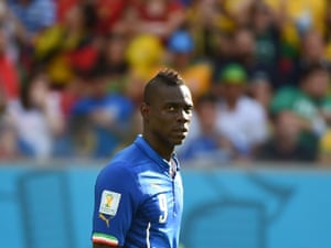 World Cup: Balotelli's header lifts Italy past England, 2-1