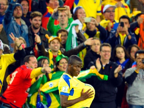 Enner Valencia is enjoying himself, that's his thrid goal of the World Cup.