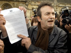 Gerry Conlon outside the House of Commons 