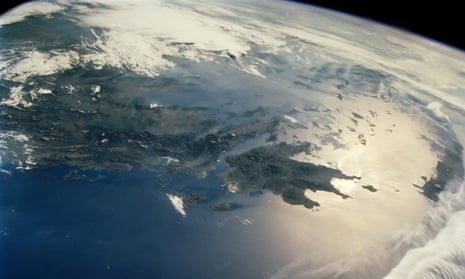 space shuttle orbiter atlantis photos of earth from nasa
