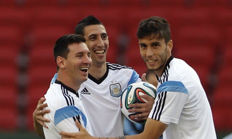 Argentina players Lionel Messi, Ángel di Maria and Ricardo Álvarez in Porto Alegre