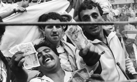 Algerian fans, not happy, with cash