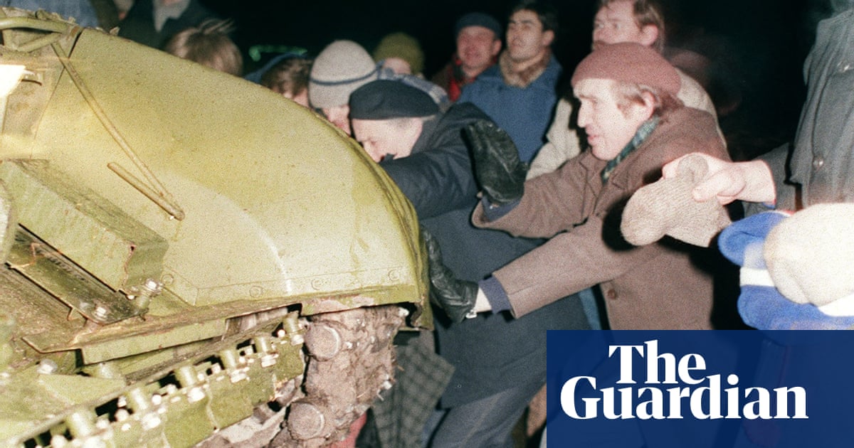 Russian Army Collapsing 6 Collapse of the USSR in pictures World news The Guardian