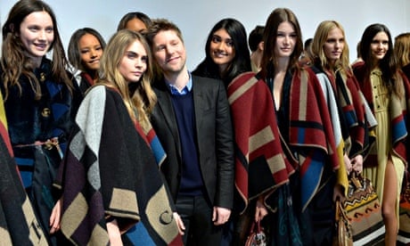 Burberry Shareholders Revolt Over Christopher Bailey S Pay Package