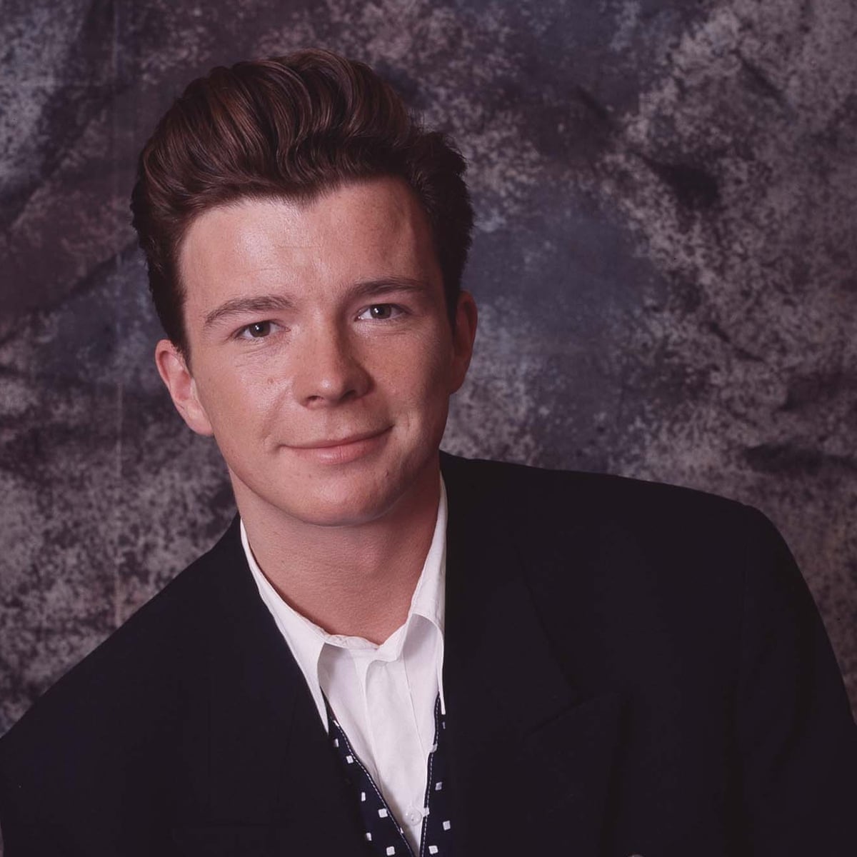 How To Rickroll Any Tv Using Chromecast Flaw Technology The Guardian