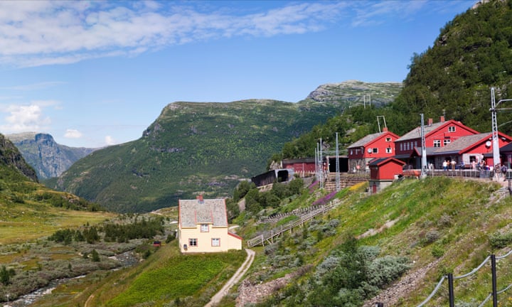Роскошные пейзажи Норвегии - Страница 28 3451356c-d845-40e6-be56-32eefc52494a-2060x1236