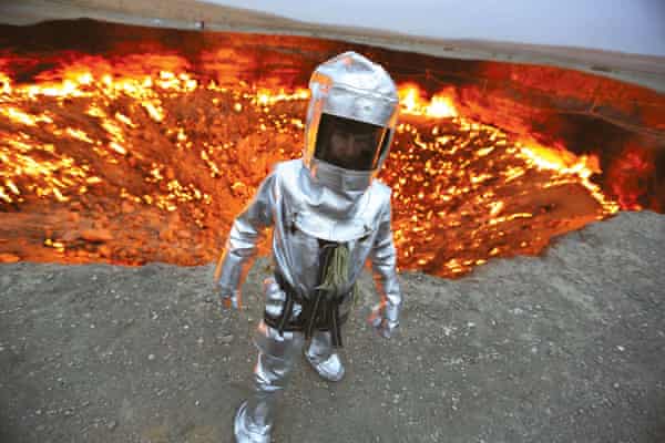 Dropping In On Turkmenistan S Door To Hell In Pictures World News The Guardian