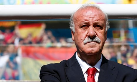 Vicente del Bosque - Người Truyền Lửa Từ Tuyến Giữa và Những Biểu Tượng Đặc Trưng Của Sự Lãnh Đạo Bóng Đá Vicente del Bosque - Người Truyền Lửa Từ Tuyến Giữa và Những Biểu Tượng Đặc Trưng Của Sự Lãnh Đạo Bóng Đá
