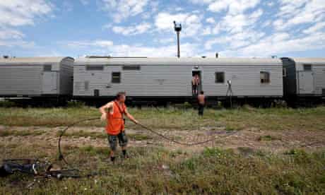 Train containing victims of MH17 in Torez, Ukraine
