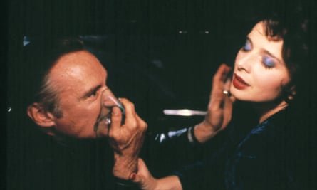 Dennis Hopper and Isabella Rossellini in Blue Velvet.