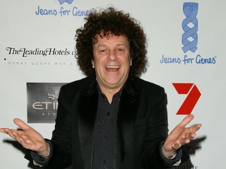Leo Sayer arrives for the Jeans For Genes Denim Charity Ball at the Royal Randwick Racecourse on July 30, 2009 in Sydney, Australia.
