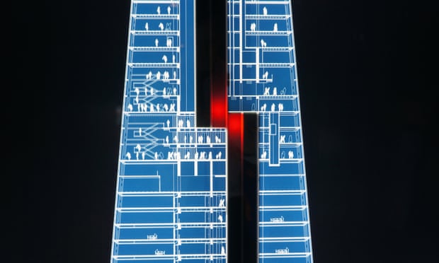 The Shard's transfer floor is a necessary inconvenience in order to reach the upper half of the building.