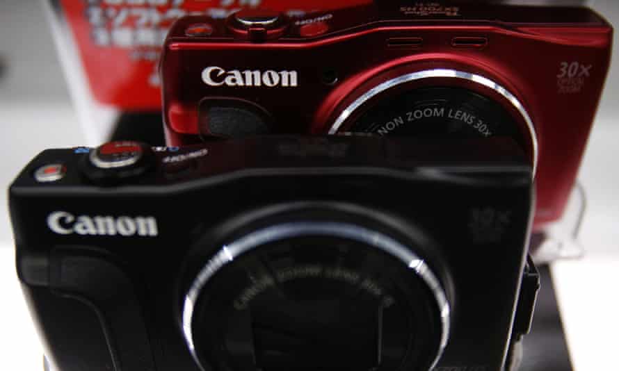 Canon compact cameras